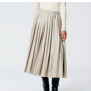 Tibi Feather Weight Pleated Pull On Skirt